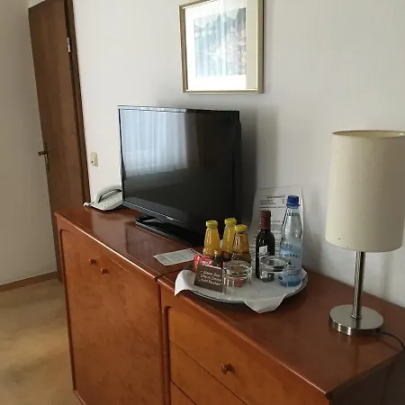 Hotell Das Kleine Hotel Am Dom 3*